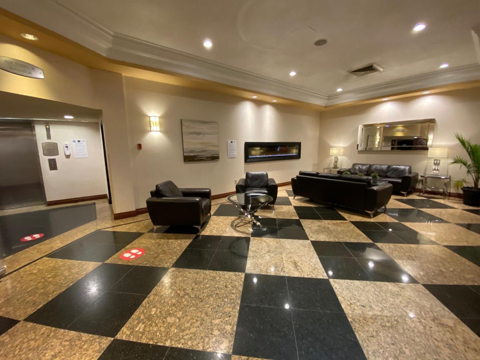 Hotel Universel Montreal